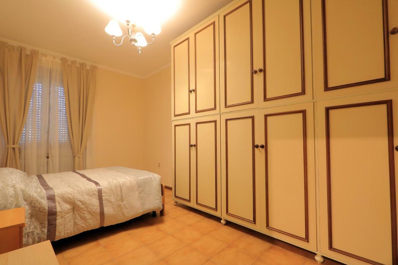 Accademia Apartment Ліворно Екстер'єр фото